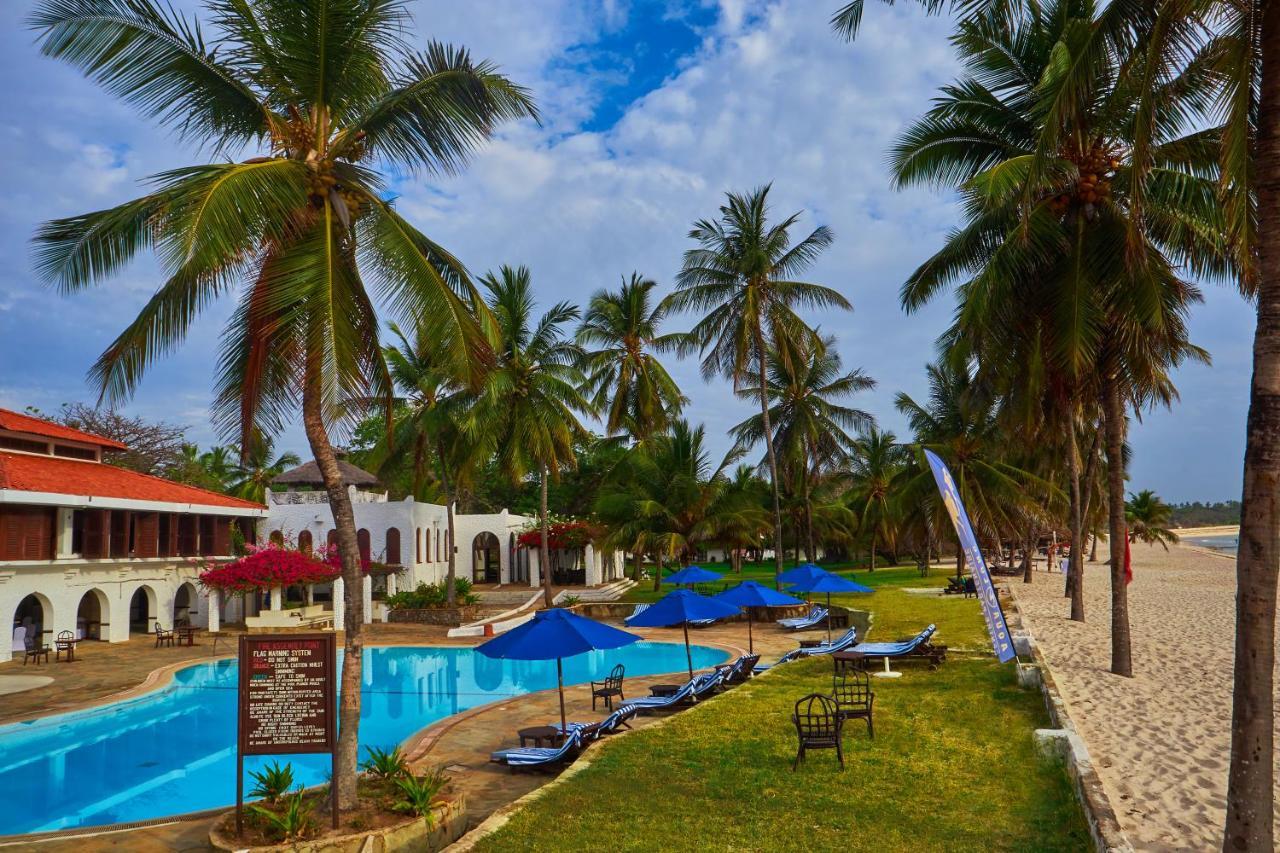 Jacaranda Indian Ocean Beach Resort Диани-Бич Экстерьер фото